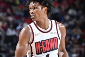 kaiyun-火箭遗憾失利，联盟第一巨头连续低迷的简单介绍