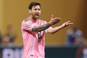 kaiyun-包含梅西爆发力挽狂澜，助巴萨取得惊天胜利的词条