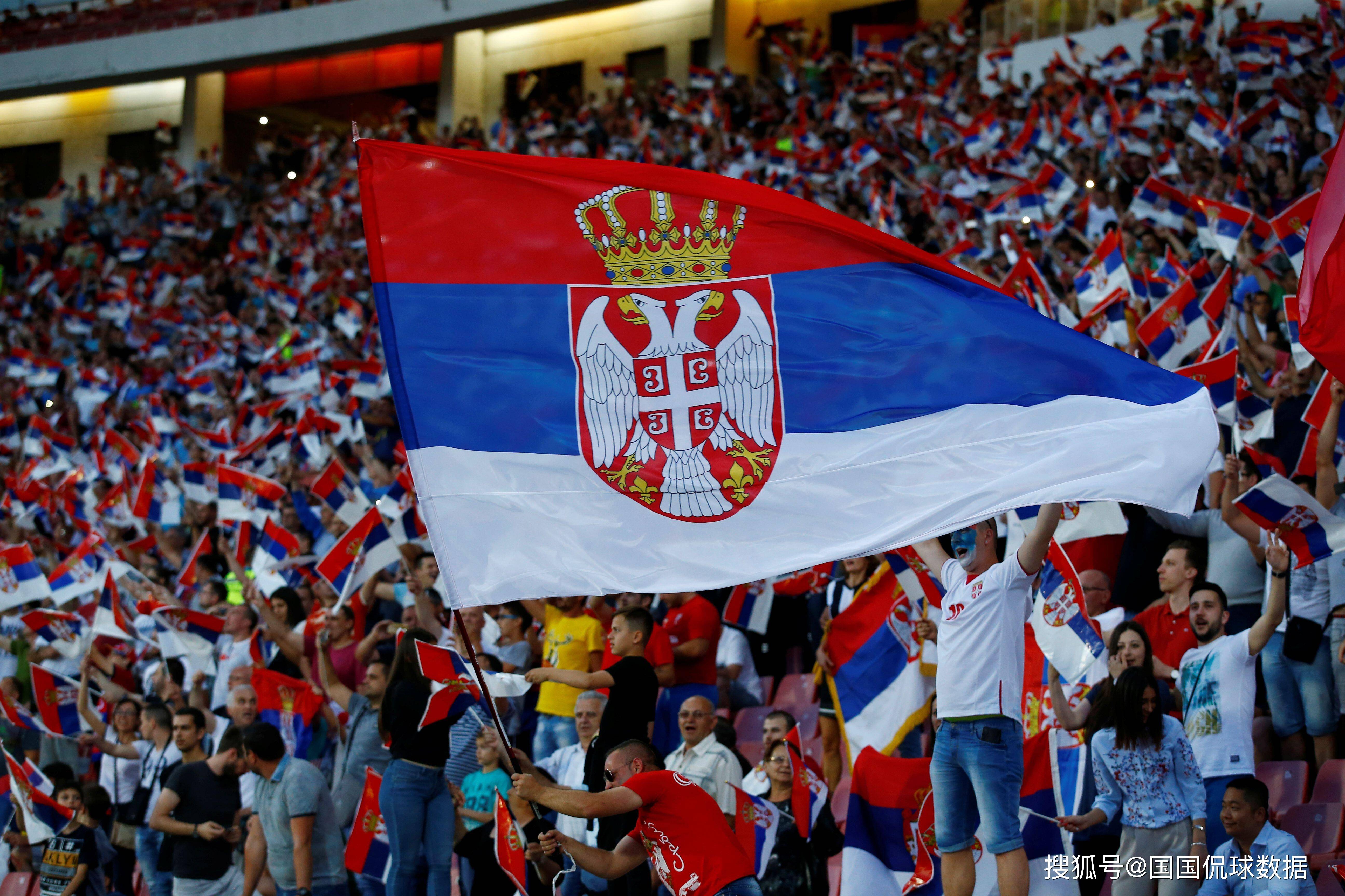 kaiyun-欧预赛搏击擂台，球员豪气冲天挑战极限  第1张