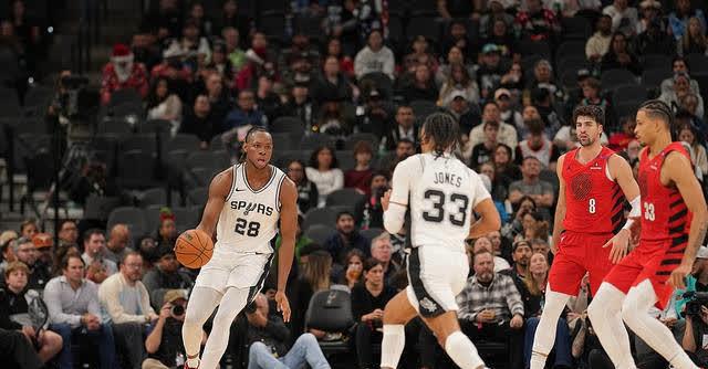 开云-精彩对决！开拓者险胜马刺，积极迎战未来的简单介绍  第1张