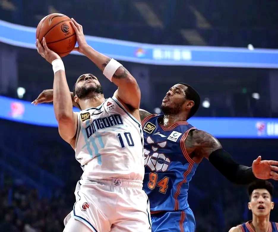 开云-球队在关键时刻展现出冷静果断的态度(球队在关键时刻展现出冷静果断的态度英文)  第1张